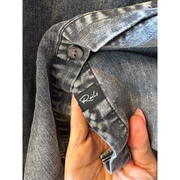 Rails Camille Acid Wash Jean puff sleeve blouse XS - Picture 13 of 13